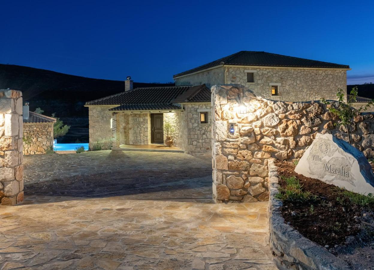 Villa Meralia Anafonitria Exterior photo